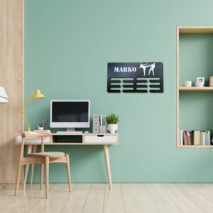 Personalizirani trostruki stalak za medalje